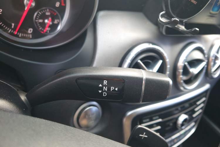 Used Mercedes-Benz CLA 2017 Facelifted CLA 200 Stylish Edition Gear Lever