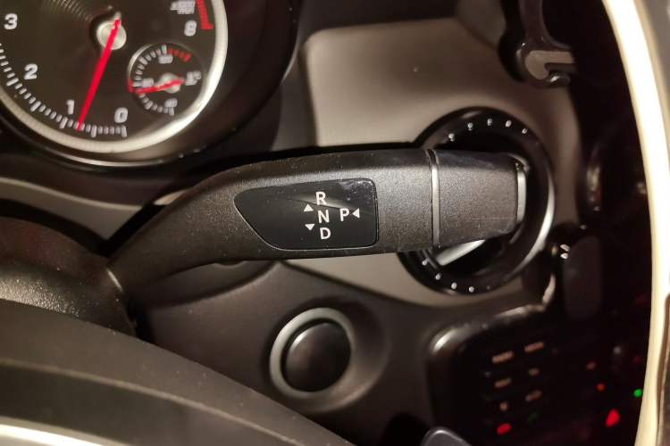 Used Mercedes-Benz CLA 2017 CLA 200 Sport Edition Gear Lever