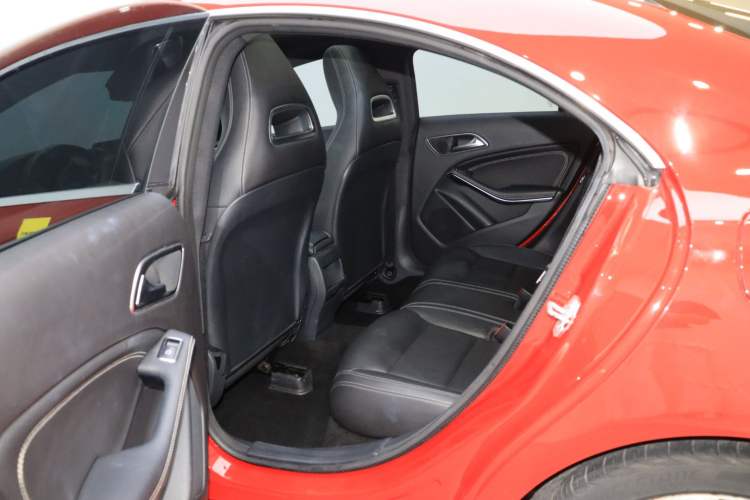 Used Mercedes-Benz CLA 2017 Facelifted CLA 200 Stylish Edition Interior 2
