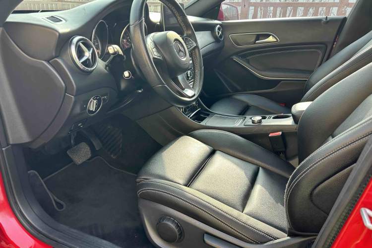 Used Mercedes-Benz CLA 2017 Refreshed CLA 200 Sport Edition Interior 3