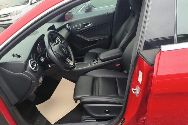 Used Mercedes-Benz CLA 2017 Facelifted CLA 200 Stylish Edition Left Front Seat