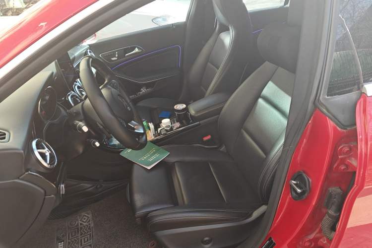 Used Mercedes-Benz CLA 2017 Facelifted CLA 200 Stylish Edition Left Front Seat