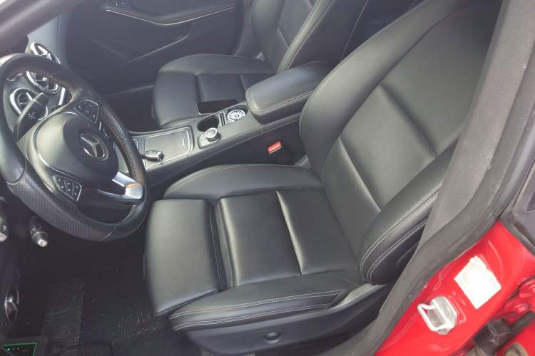Used Mercedes-Benz CLA 2017 Facelifted CLA 200 Stylish Edition Left Front Seat