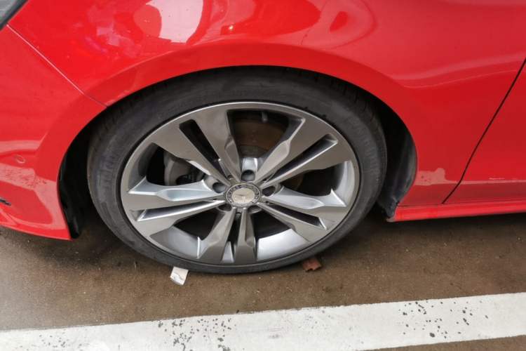 Used Mercedes-Benz CLA 2017 CLA 200 Sport Edition Left Front Wheel Hub
