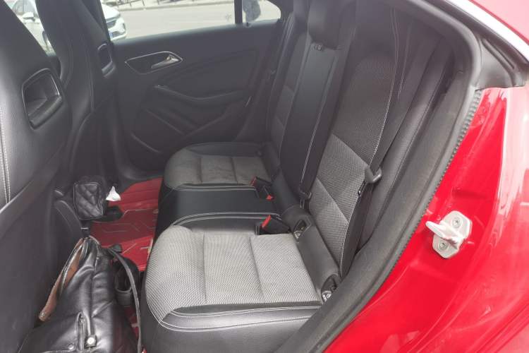 Used Mercedes-Benz CLA 2017 Facelifted CLA 180 Left Rear Seat