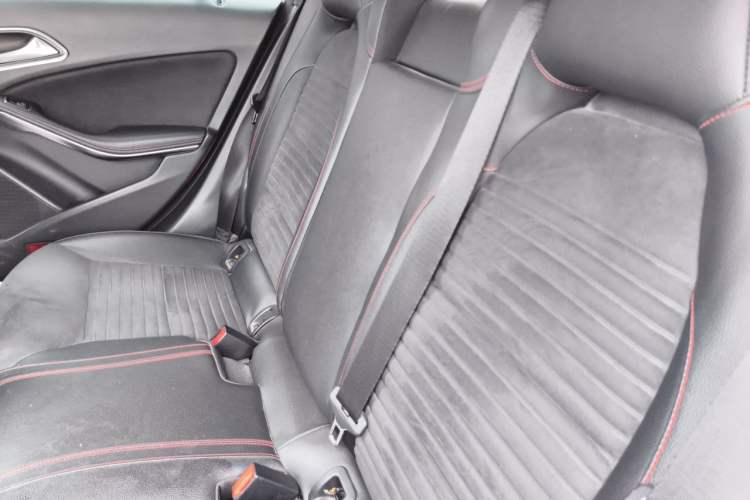 Used Mercedes-Benz CLA 2017 Refreshed CLA 220 4MATIC Left Rear Seat