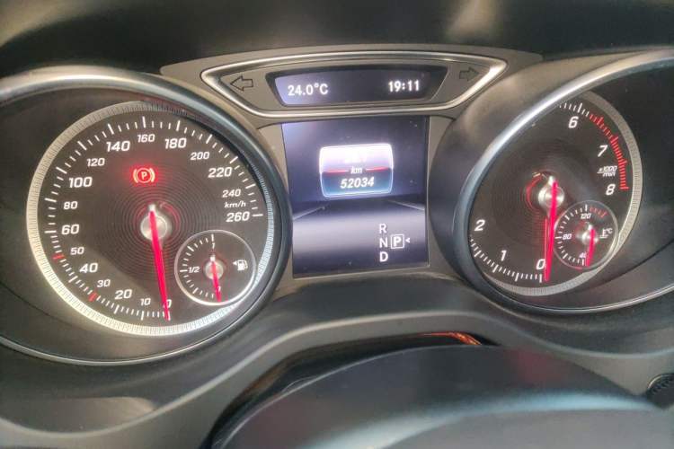 Used Mercedes-Benz CLA 2017 CLA 200 Sport Edition Odometer Close Up