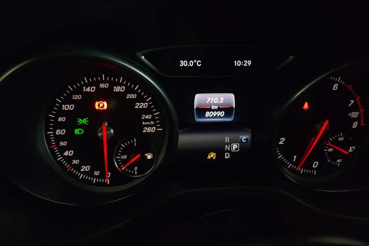 Used Mercedes-Benz CLA 2017 Facelifted CLA 200 Stylish Edition Odometer Close Up