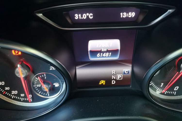 Used Mercedes-Benz CLA 2017 Refreshed CLA 220 4MATIC Odometer Close Up