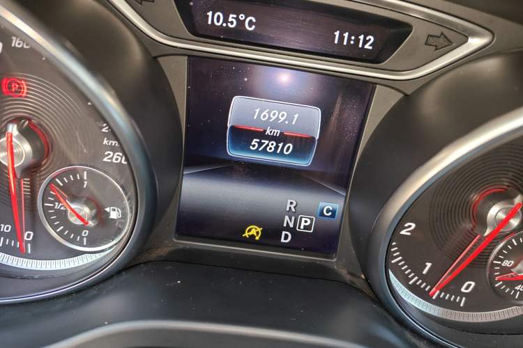 Used Mercedes-Benz CLA 2017 Facelifted CLA 200 Stylish Edition Odometer Close Up