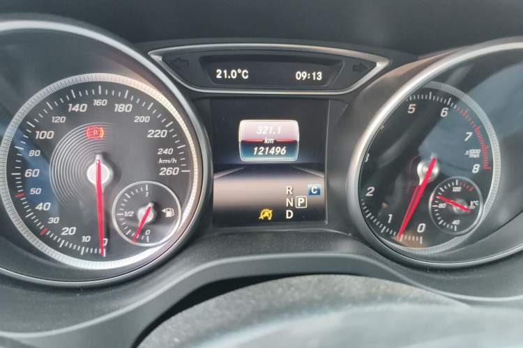 Used Mercedes-Benz CLA 2017 Refreshed CLA 220 4MATIC Odometer Close Up