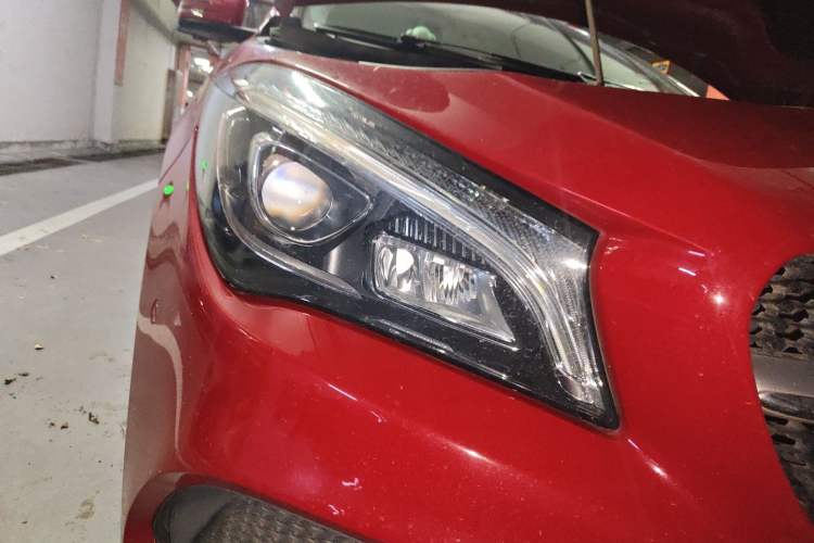 Used Mercedes-Benz CLA 2017 Facelifted CLA 200 Stylish Edition Right Front Headlight