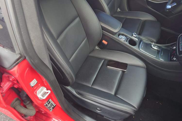 Used Mercedes-Benz CLA 2017 Facelifted CLA 200 Stylish Edition Right Front Seat