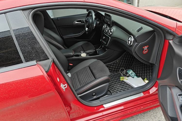 Used Mercedes-Benz CLA 2017 Refreshed CLA 220 4MATIC Right Front Seat