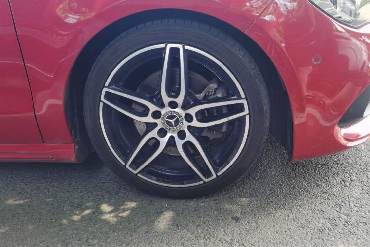 Used Mercedes-Benz CLA 2017 Refreshed CLA 220 4MATIC Right Front Wheel Hub