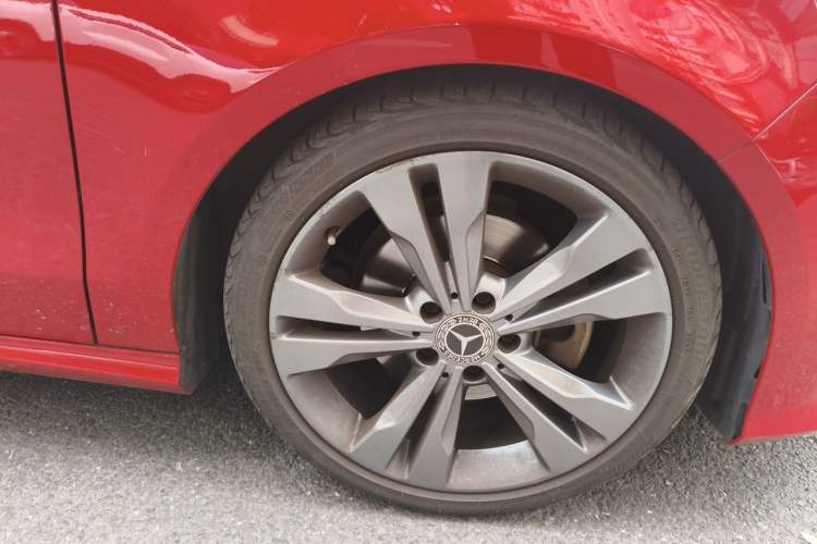 Used Mercedes-Benz CLA 2017 CLA 200 Sport Edition Right Front Wheel Hub