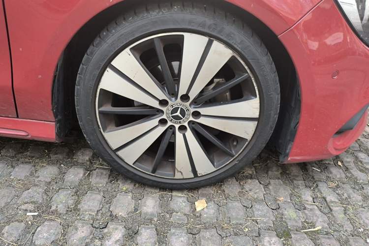 Used Mercedes-Benz CLA 2017 CLA 200 Style Edition Right Front Wheel Hub