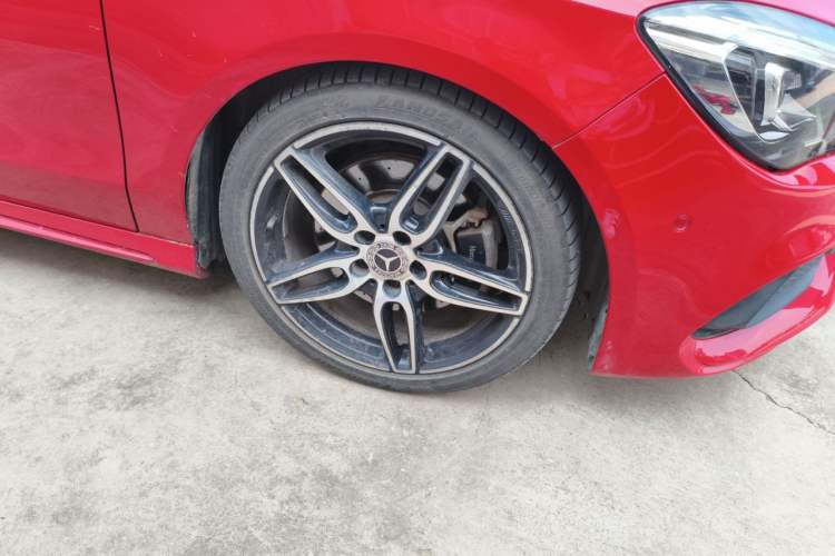 Used Mercedes-Benz CLA 2017 Refreshed CLA 220 4MATIC Right Front Wheel Hub