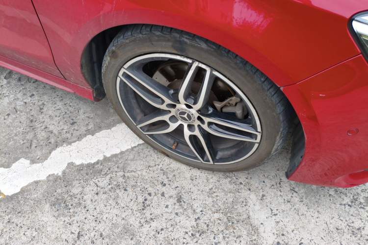 Used Mercedes-Benz CLA 2017 CLA 220 4MATIC Right Front Wheel Hub