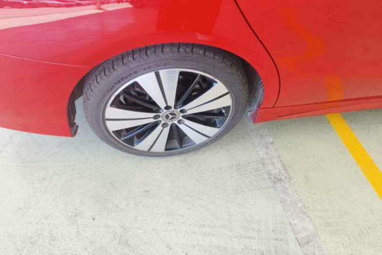 Used Mercedes-Benz CLA 2017 Facelifted CLA 200 Stylish Edition Right Rear Wheel Hub