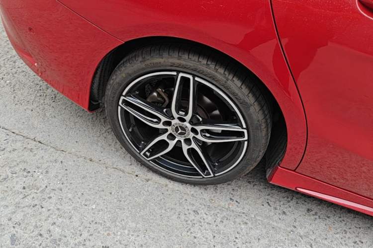 Used Mercedes-Benz CLA 2017 Refreshed CLA 220 4MATIC Right Rear Wheel Hub