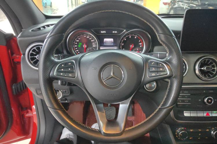 Used Mercedes-Benz CLA 2017 Refreshed CLA 200 Sport Edition Steering Wheel