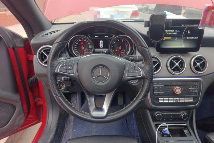 Used Mercedes-Benz CLA 2017 Facelifted CLA 200 Stylish Edition Steering Wheel