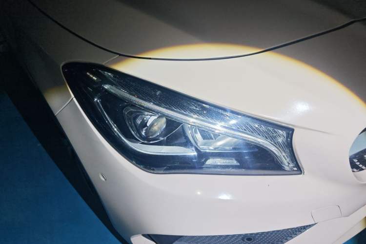 Used Mercedes-Benz CLA 2017 Facelifted CLA 200 Stylish Edition Right Front Headlight