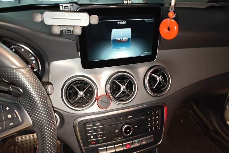 Used Mercedes-Benz CLA 2017 CLA 220 4MATIC Audio And AC Panel