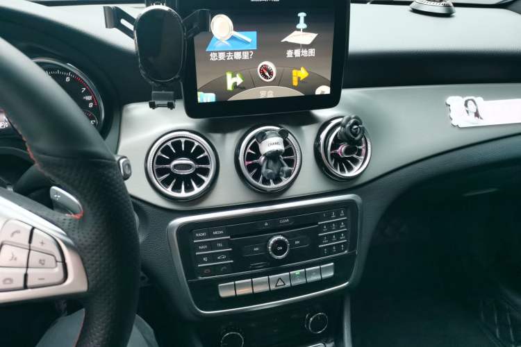 Used Mercedes-Benz CLA 2017 CLA 220 4MATIC Audio And AC Panel