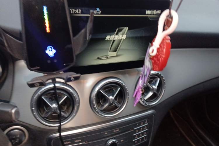 Used Mercedes-Benz CLA 2017 CLA 220 4MATIC Audio And AC Panel