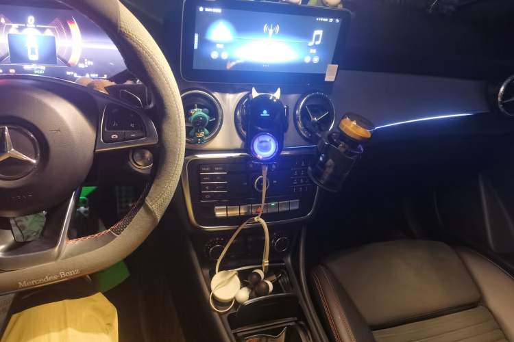 Used Mercedes-Benz CLA 2017 CLA 220 4MATIC Audio And AC Panel