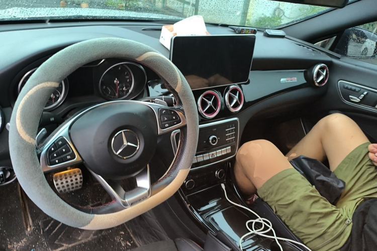 Used Mercedes-Benz CLA 2017 CLA 220 4MATIC Center Console