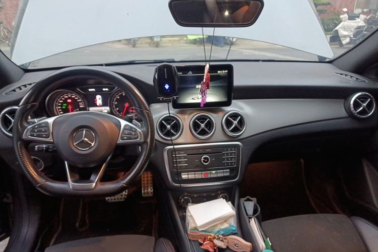 Used Mercedes-Benz CLA 2017 CLA 220 4MATIC Center Console