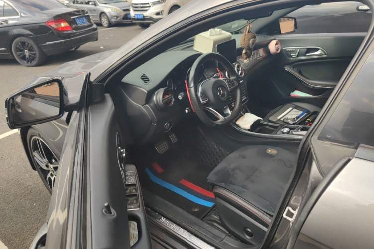 Used Mercedes-Benz CLA 2017 Refreshed CLA 220 4MATIC Driver Seat
