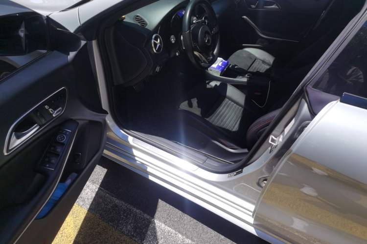 Used Mercedes-Benz CLA 2017 Refreshed CLA 220 4MATIC Driver Seat