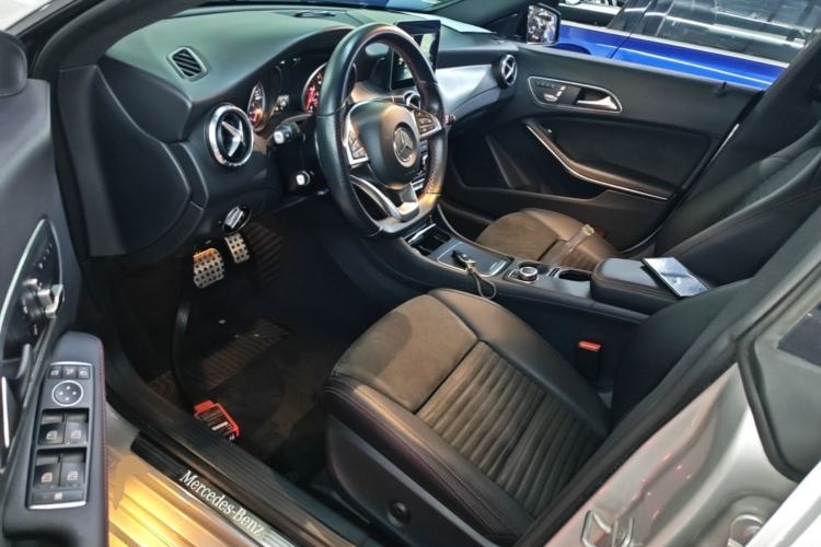 Used Mercedes-Benz CLA 2017 CLA 220 4MATIC Driver Seat