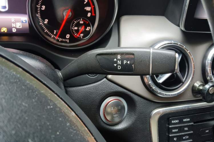 Used Mercedes-Benz CLA 2017 Facelifted CLA 200 Stylish Edition Gear Lever