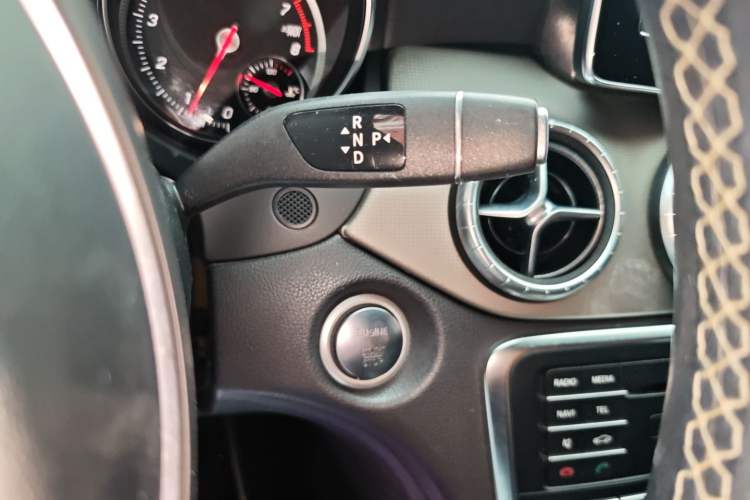 Used Mercedes-Benz CLA 2017 CLA 200 Style Edition Gear Lever