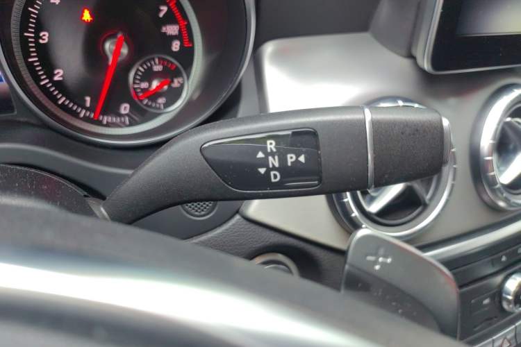 Used Mercedes-Benz CLA 2017 CLA 220 4MATIC Gear Lever