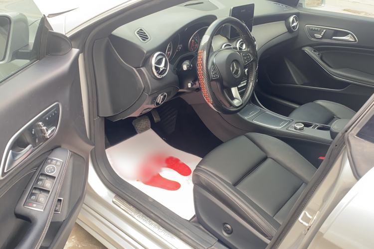Used Mercedes-Benz CLA 2017 Facelifted CLA 200 Stylish Edition Interior 2