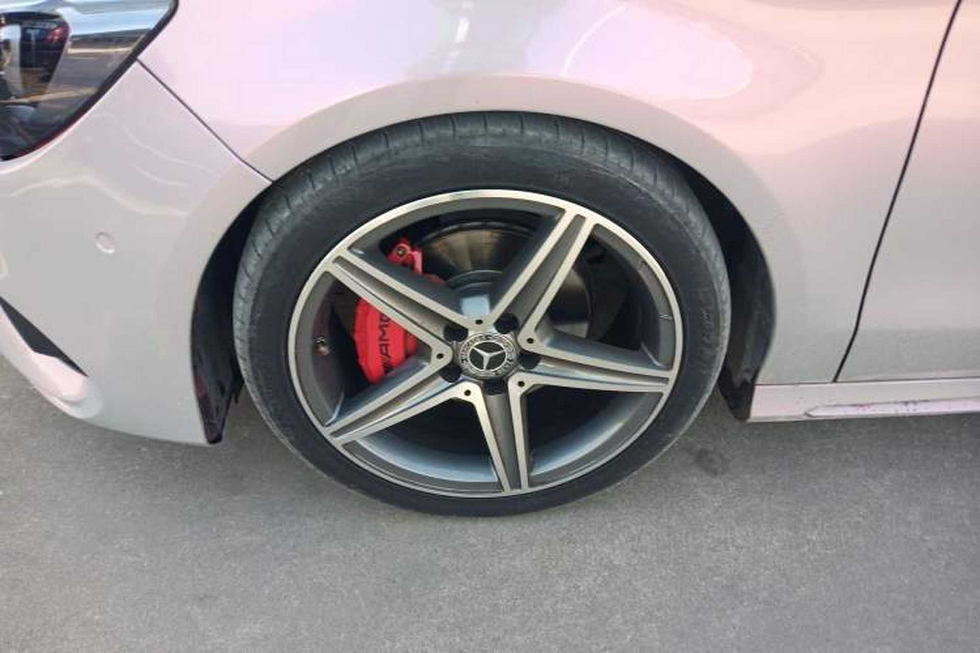 Used Mercedes-Benz CLA 2017 Facelifted CLA 200 Stylish Edition Left Front Wheel Hub