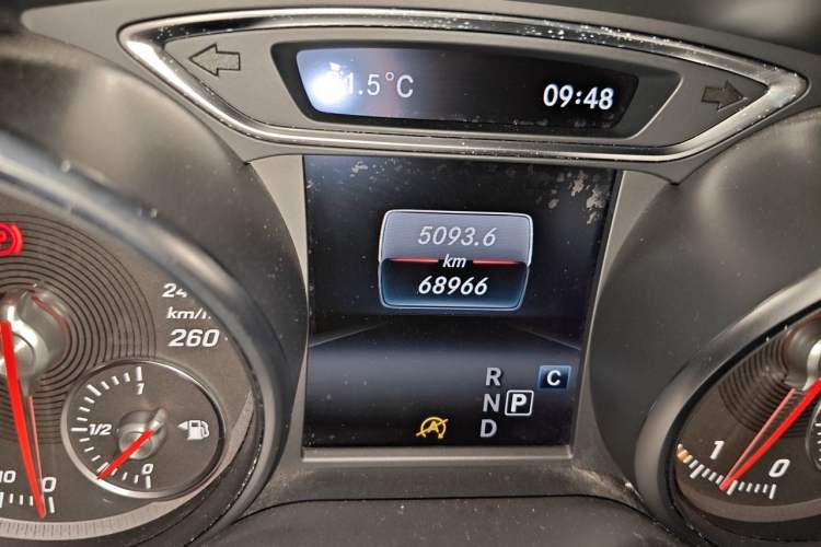 Used Mercedes-Benz CLA 2017 CLA 220 4MATIC Odometer Close Up