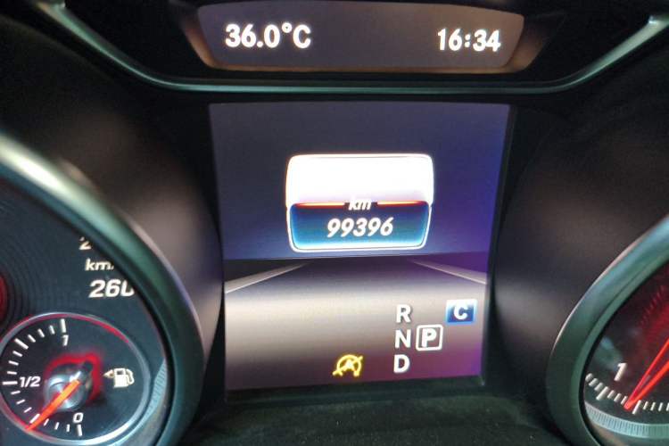 Used Mercedes-Benz CLA 2017 Facelifted CLA 200 Stylish Edition Odometer Close Up
