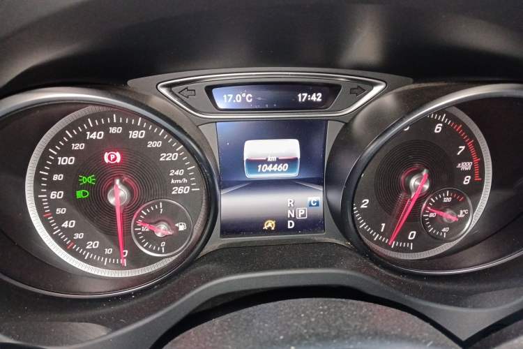 Used Mercedes-Benz CLA 2017 CLA 220 4MATIC Odometer Close Up