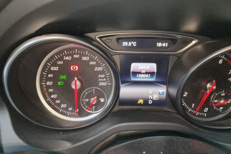 Used Mercedes-Benz CLA 2017 CLA 200 Style Edition Odometer Close Up