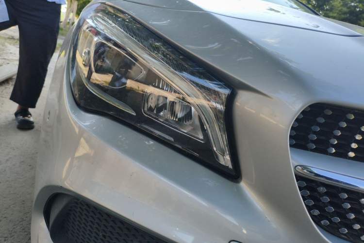Used Mercedes-Benz CLA 2017 Facelifted CLA 200 Stylish Edition Right Front Headlight
