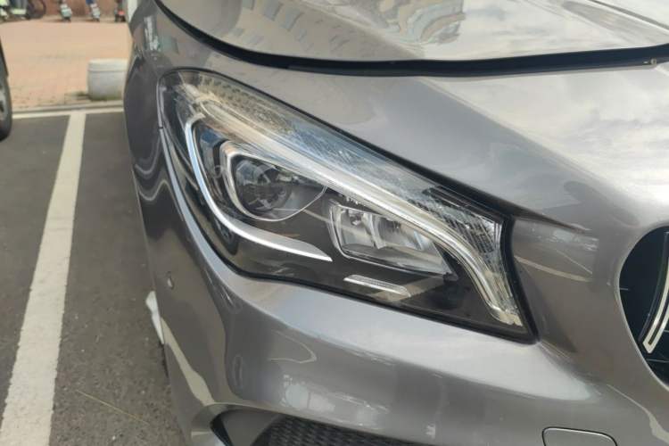 Used Mercedes-Benz CLA 2017 Refreshed CLA 220 4MATIC Right Front Headlight