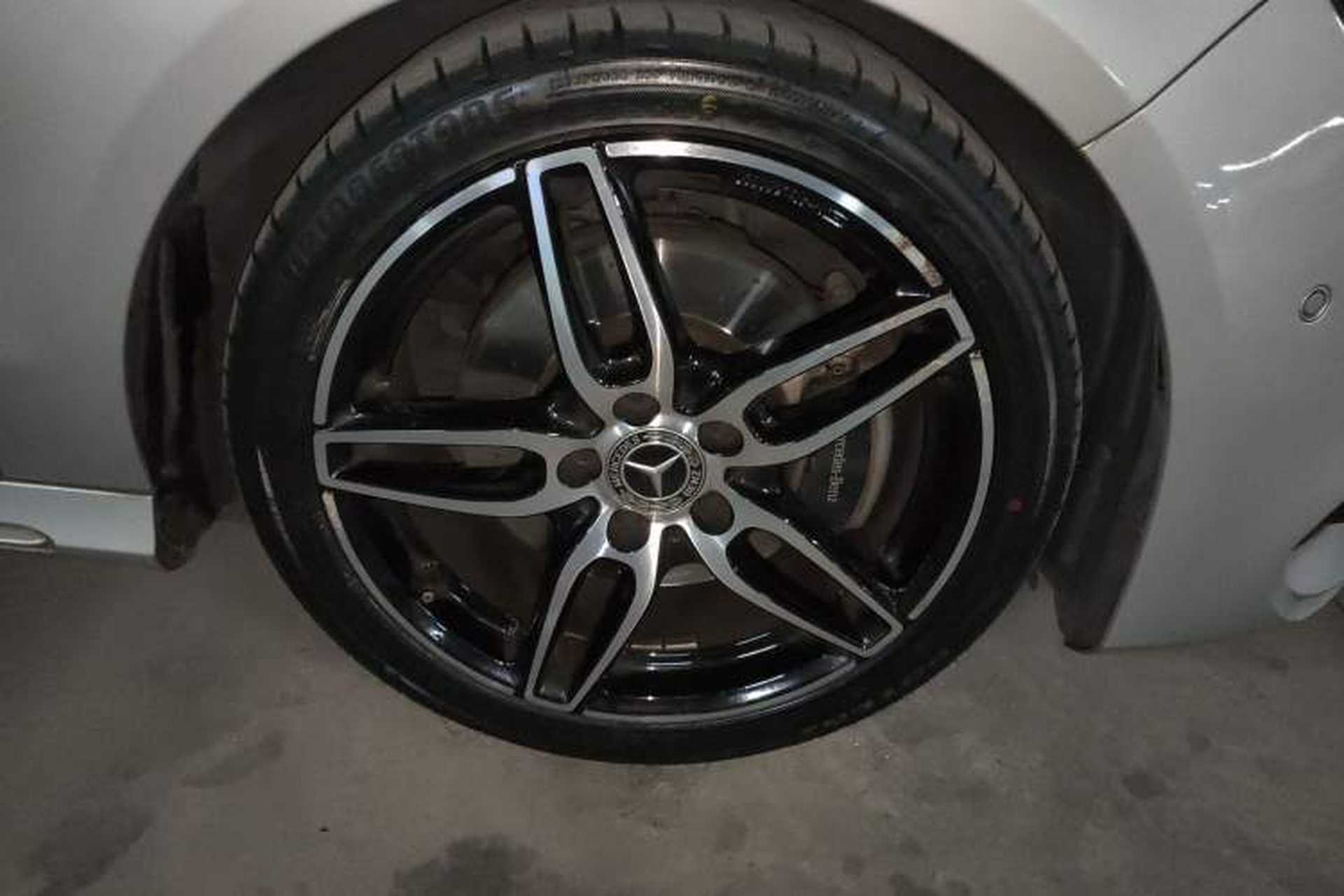 Used Mercedes-Benz CLA 2017 CLA 220 4MATIC Right Front Wheel Hub
