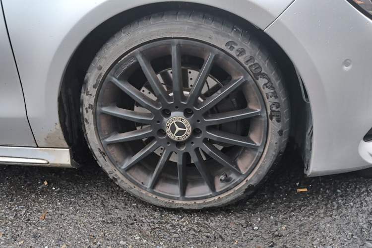 Used Mercedes-Benz CLA 2017 CLA 220 4MATIC Right Front Wheel Hub